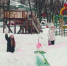 СНЕЖНЫЙ ГОРОДОК-ЛАБИРИНТ ПОЯВИЛСЯ В СКВЕРЕ ИМ. КОРНАКОВСКОГО - ТК Светоч