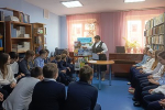 Познавательно - игровая программа «По плечу Победа смелым»
