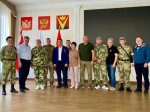 На фотографии изображены ветераны специальной военной операции.